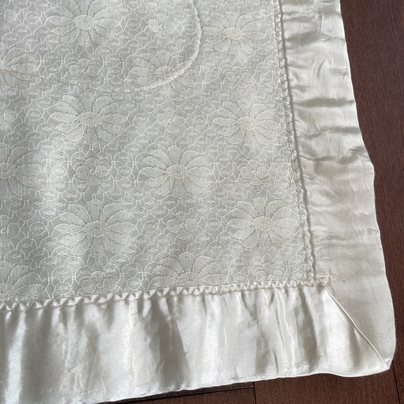 Vintage Baby Blanket - Picture 3 of 6